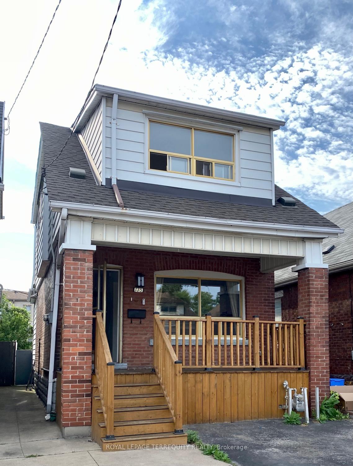135-connaught-avenue-n-hamilton-ontario-x12391860