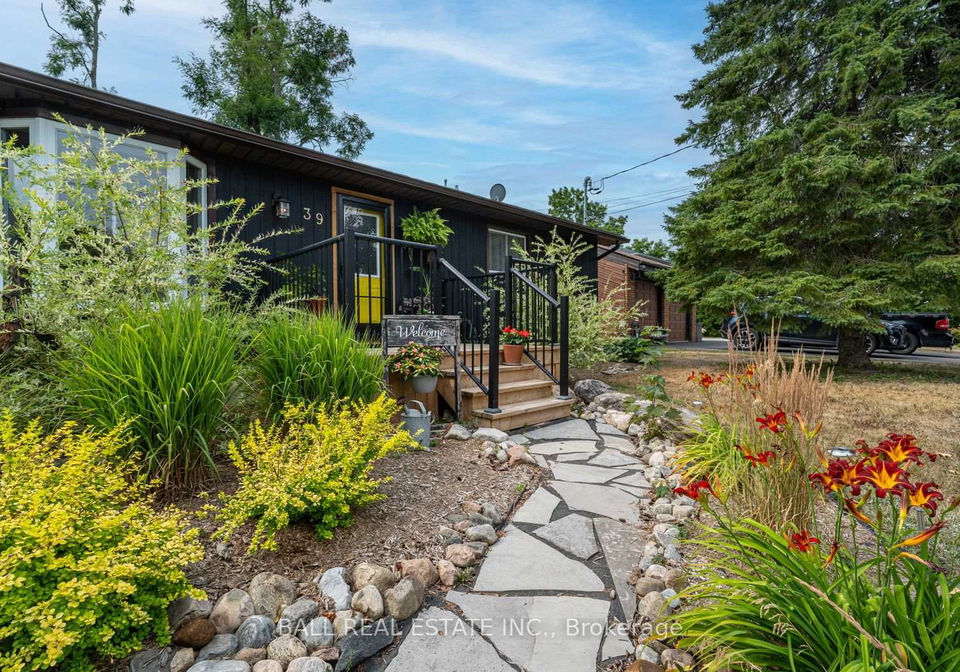 39-bishop-street-selwyn-ontario-x12391892
