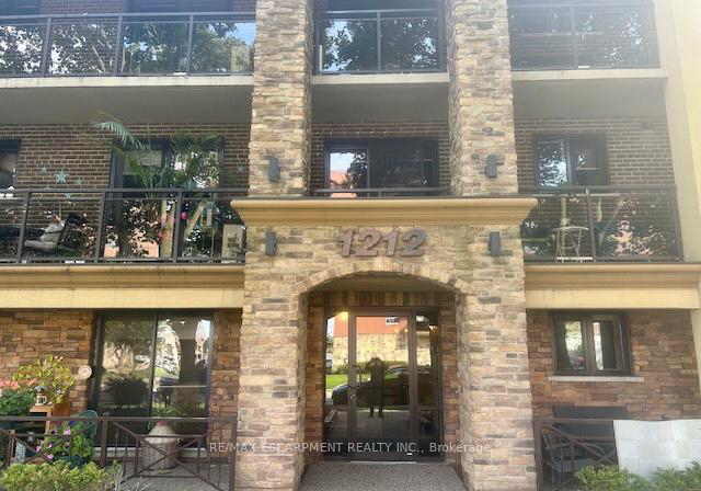 1212-fennell-avenue-e-hamilton-ontario-x12391900