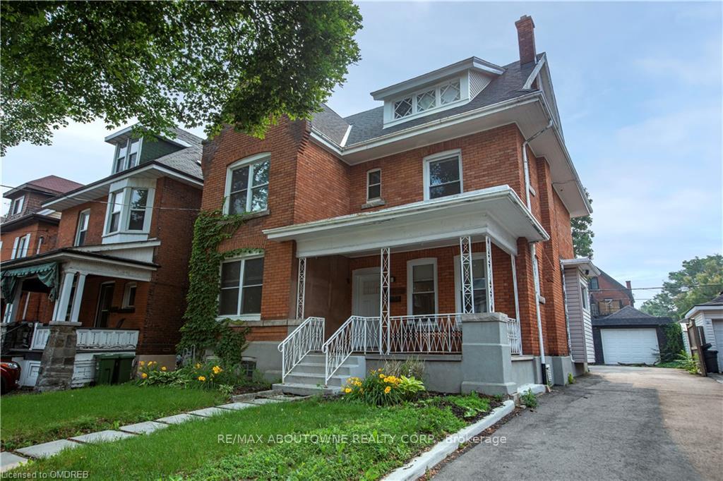 49-fairleigh-avenue-s-hamilton-ontario-x12392090
