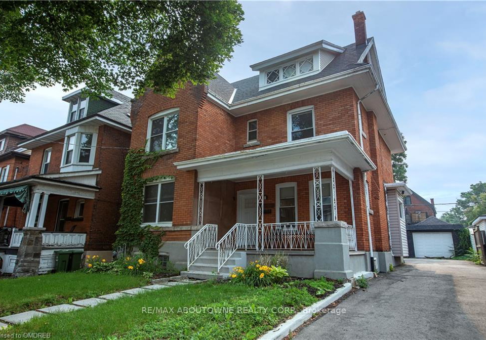 49-fairleigh-avenue-s-hamilton-ontario-x12392090