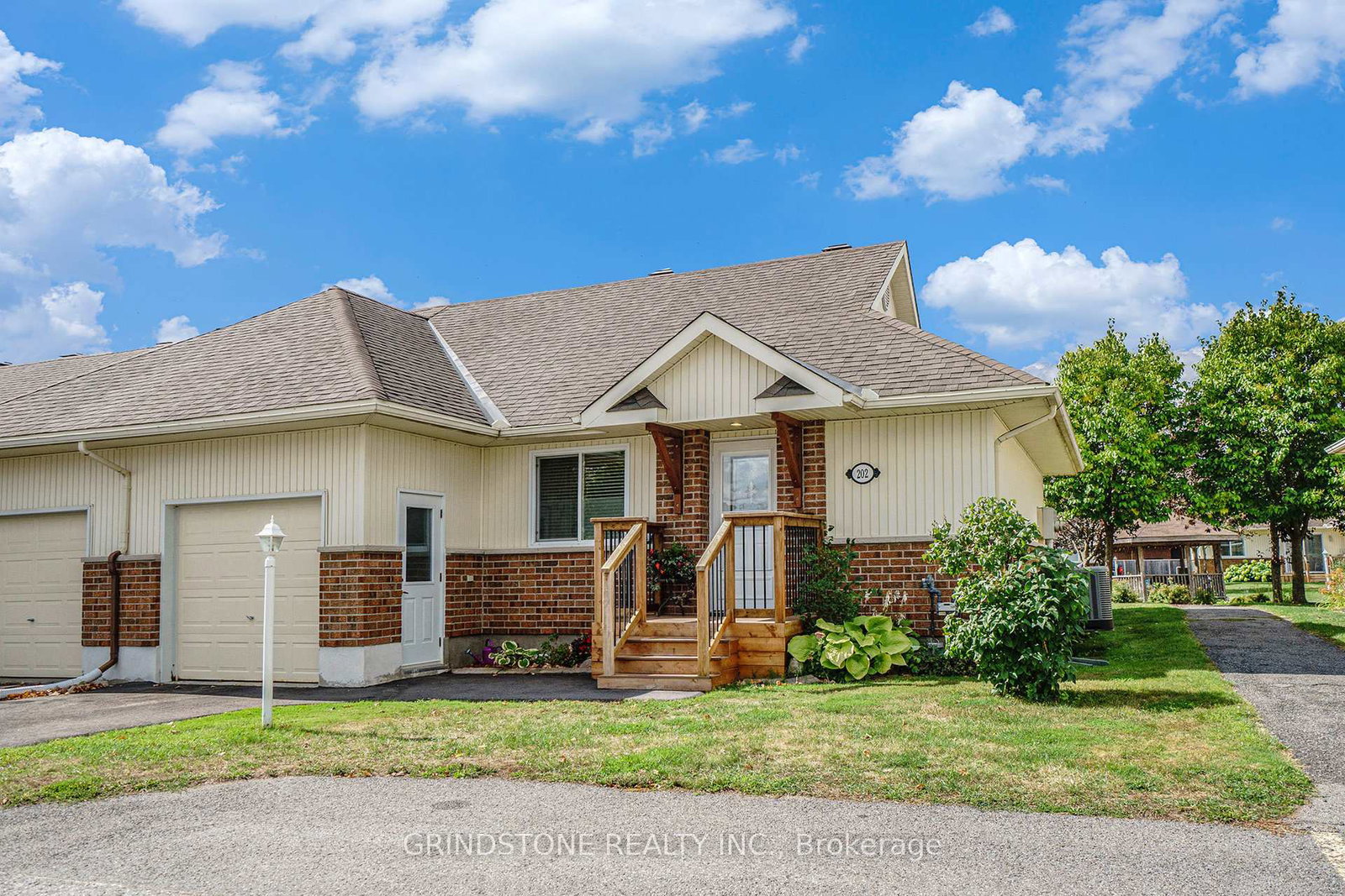 202-oak-leaf-private-ottawa-ontario-x12392149