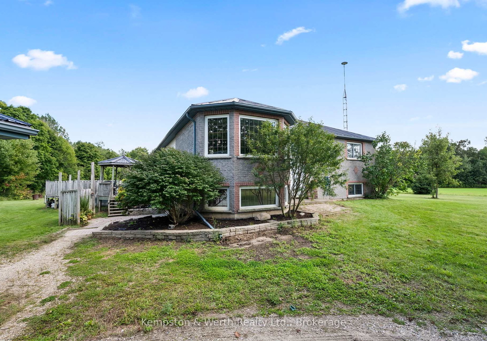 8893-school-road-7-minto-ontario-x12392168