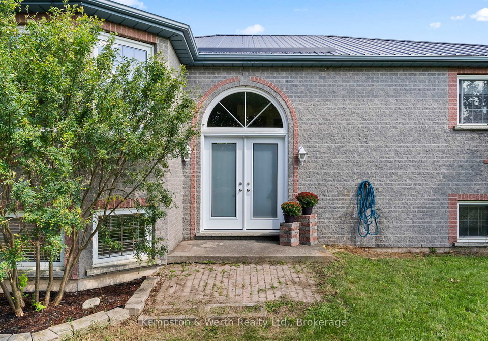 8893-school-road-7-minto-ontario-x12392168