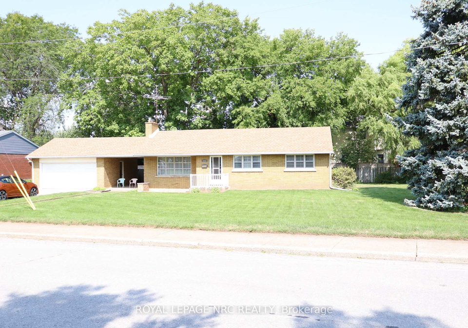 5881-britannia-crescent-n-niagara-falls-ontario-x12392171