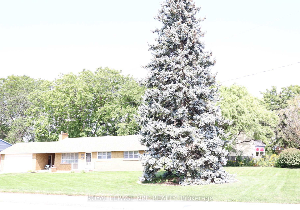5881-britannia-crescent-n-niagara-falls-ontario-x12392171