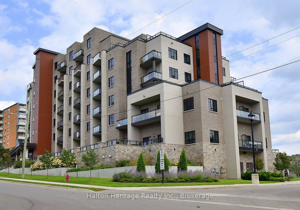 30-street-s-hamilton-ontario-x12392194