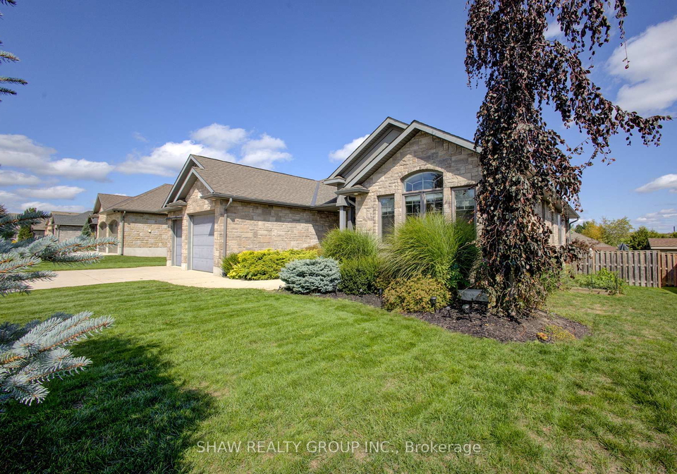 105-12th-avenue-hanover-ontario-x12392212
