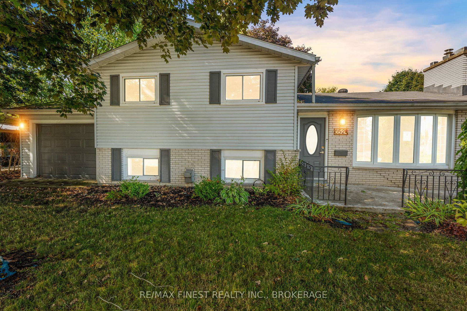 52-windsor-drive-brockville-ontario-x12392214