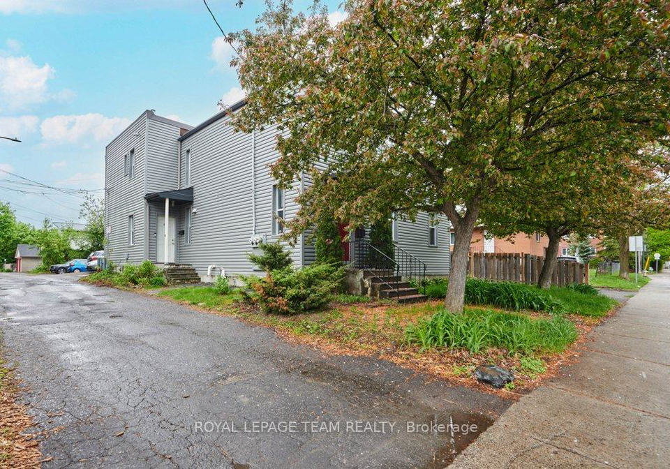 62-laurel-street-ottawa-ontario-x12392247