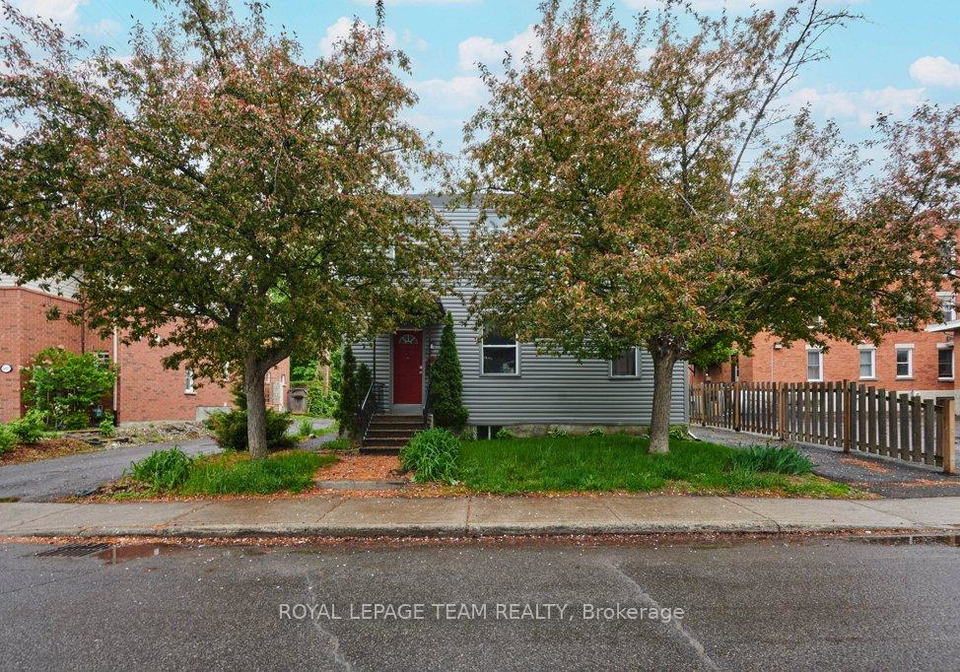 62-laurel-street-ottawa-ontario-x12392247