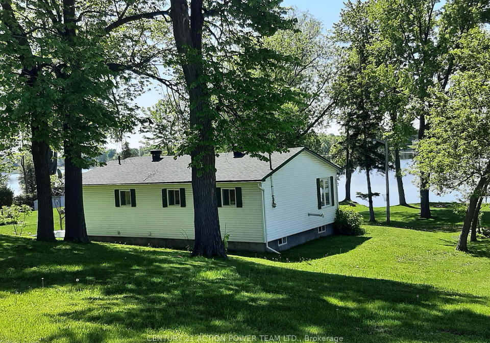 2839-domaine-chartrand-road-e-champlain-ontario-x12392376