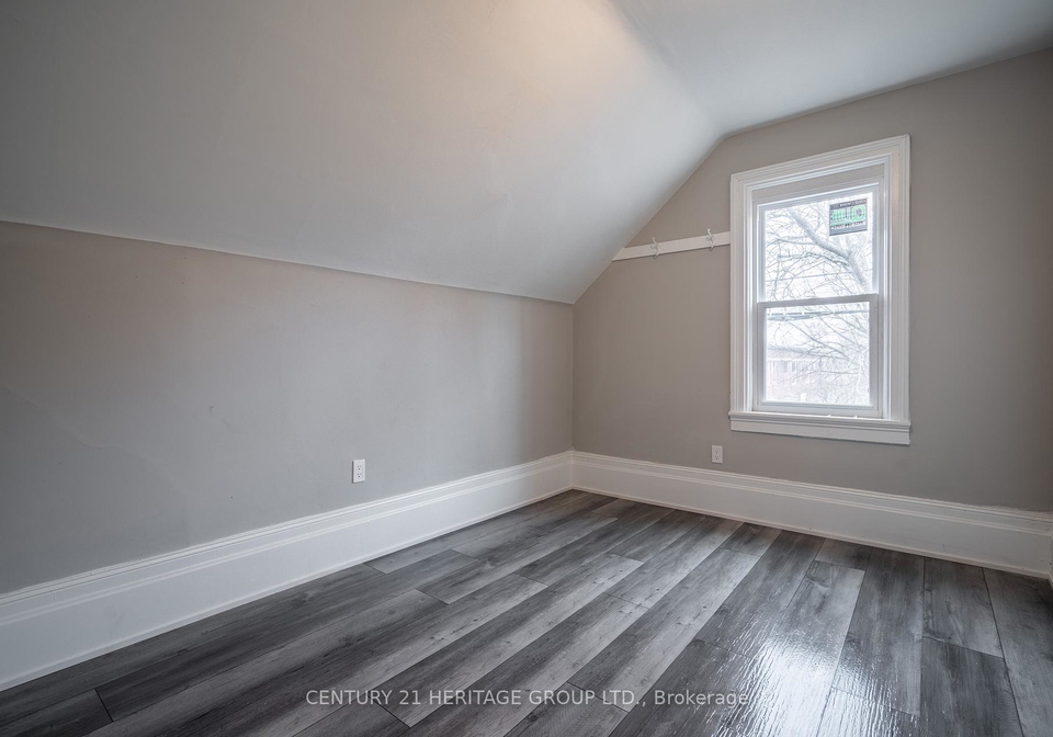 24-welland-avenue-st-catharines-ontario-x12392527
