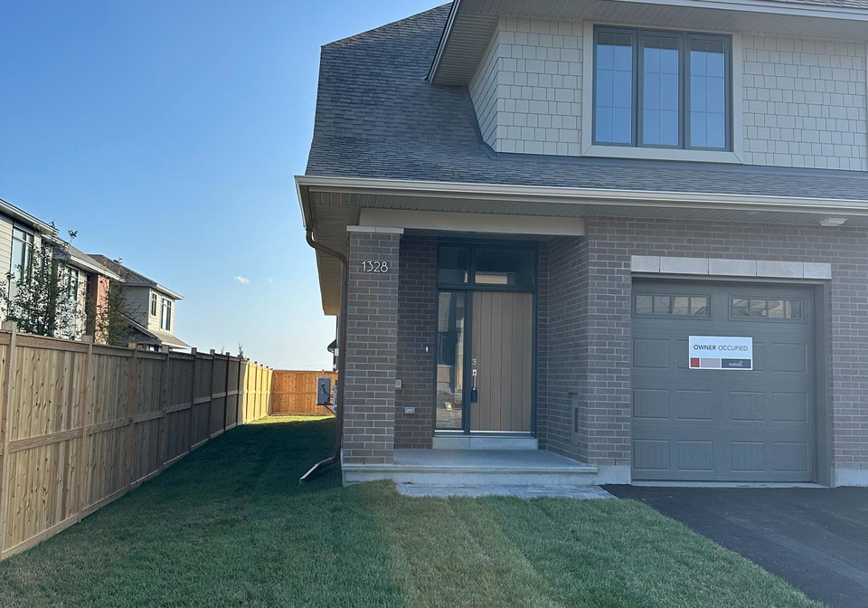 1328-whitlow-grass-way-kanata-ontario-x12392604
