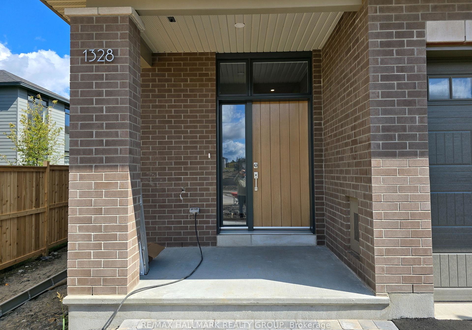 1328-whitlow-grass-way-kanata-ontario-x12392604