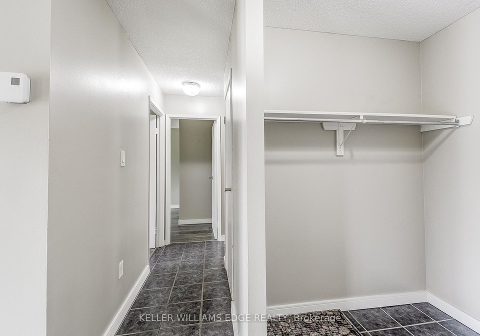 271-eiwo-court-waterloo-ontario-x12392777