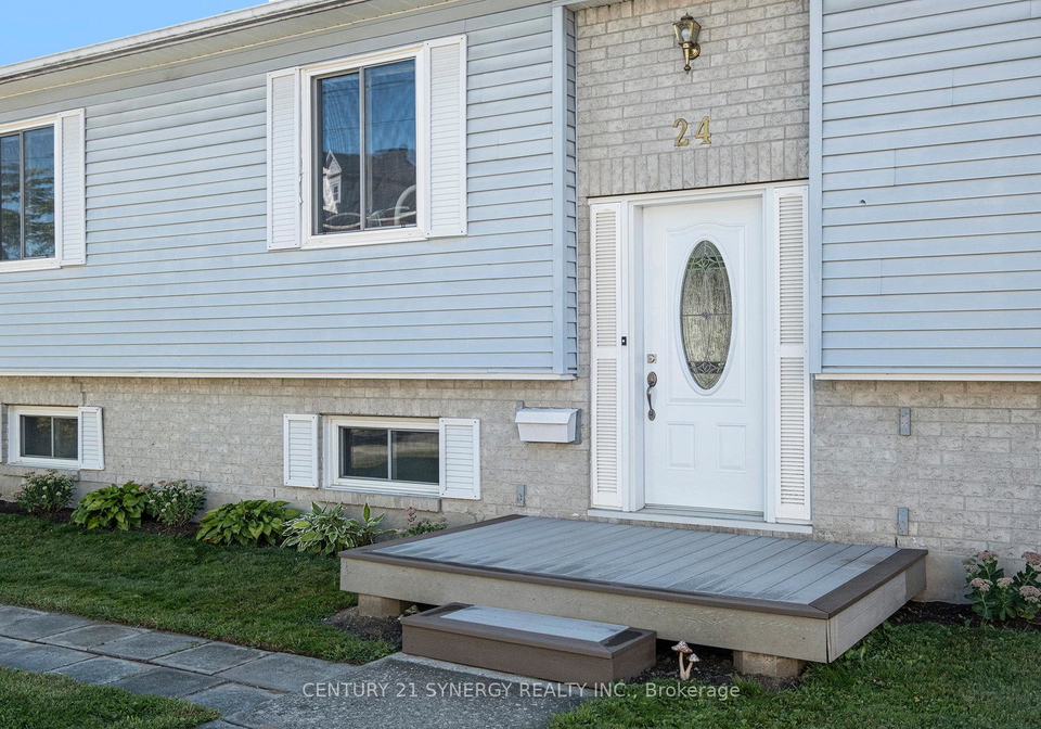 24-elm-street-e-smiths-falls-ontario-x12392847