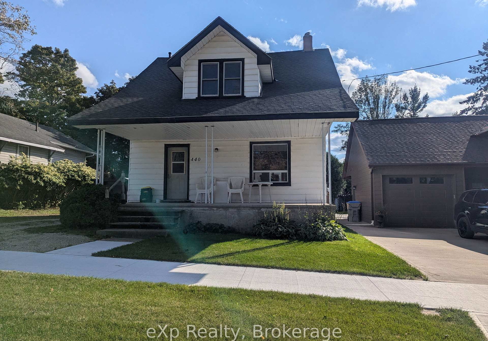 440-binning-street-w-north-perth-ontario-x12392931