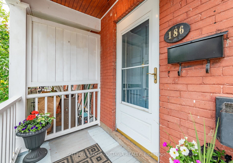 186-mcgillivray-street-ottawa-ontario-x12393155
