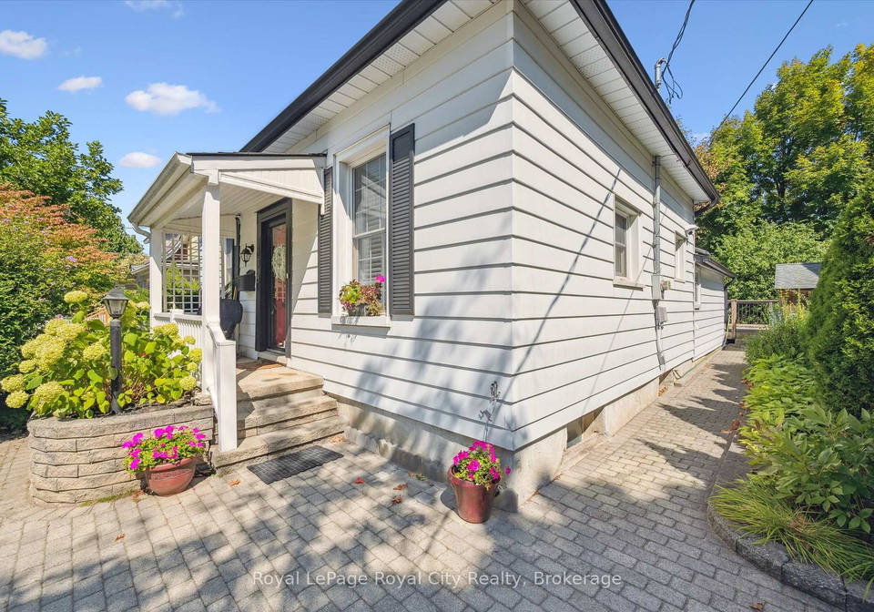 139-dublin-street-n-guelph-ontario-x12393271