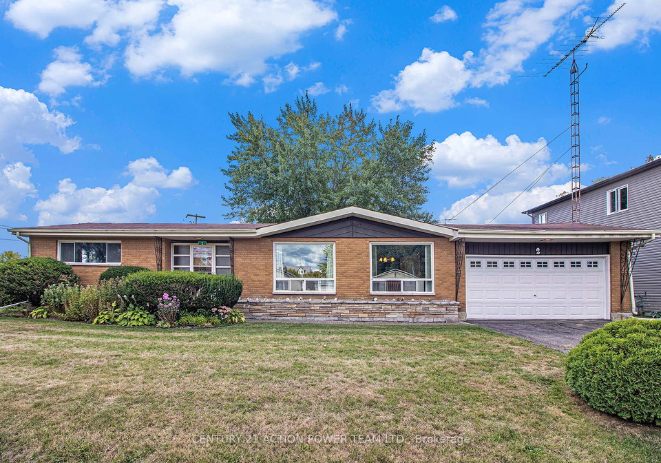 2-champagne-street-north-stormont-ontario-x12393331