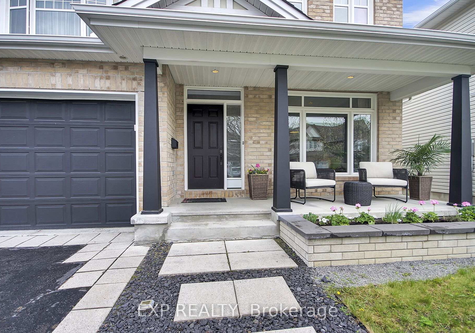 132-gracewood-crescent-ottawa-ontario-x12393429