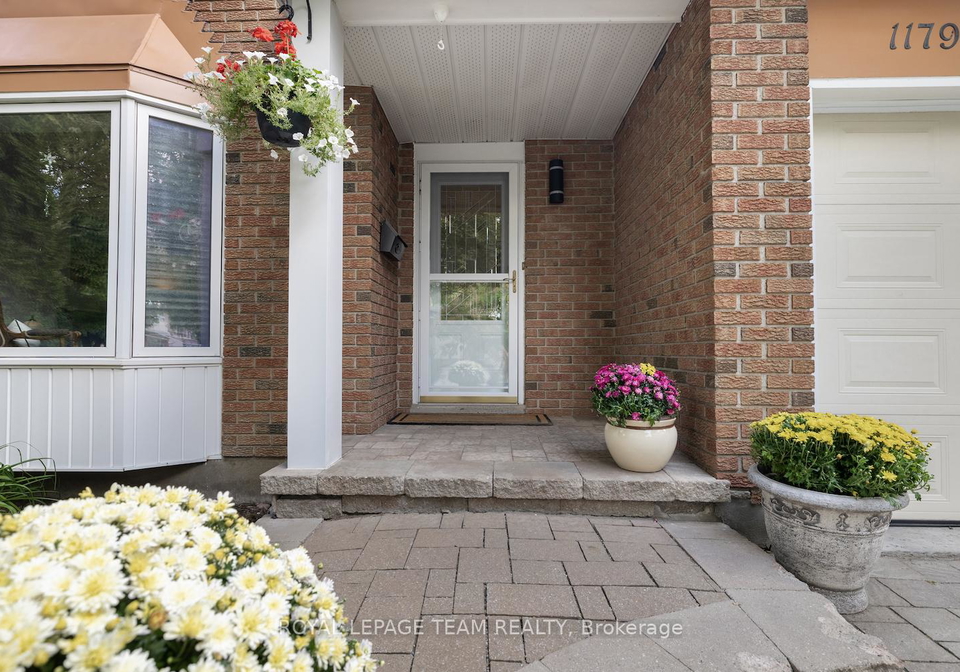 1179-st-moritz-court-ottawa-ontario-x12393562