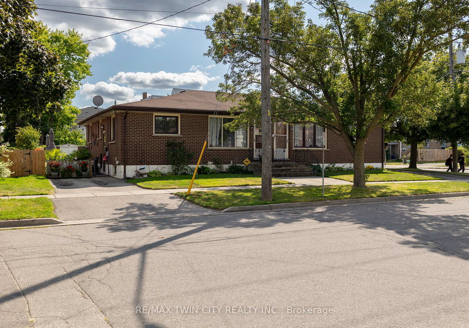 93-95-east-avenue-brantford-ontario-x12393624