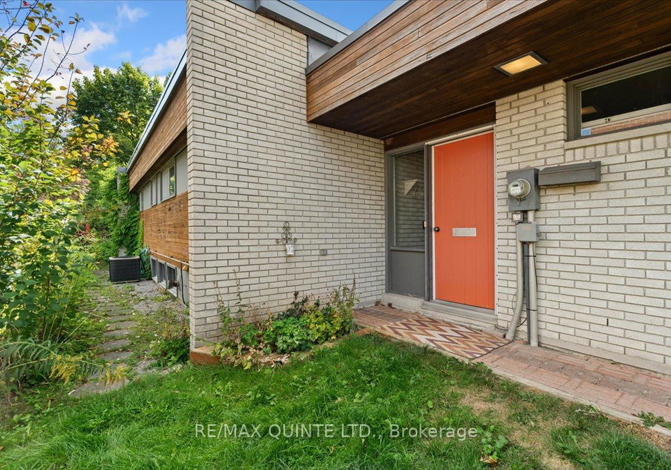 529-victoria-avenue-belleville-ontario-x12393702