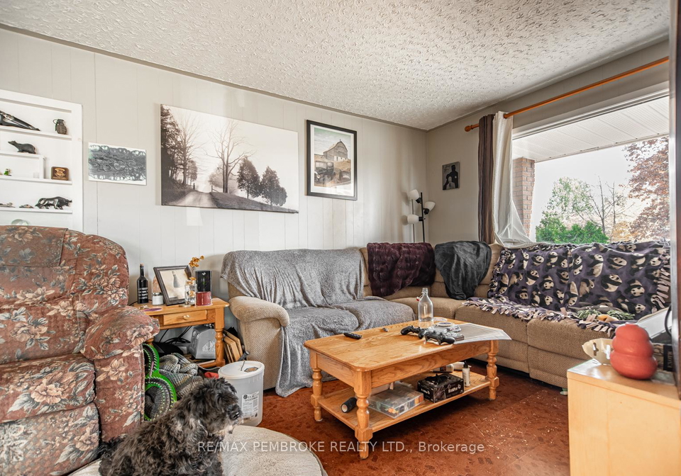632-first-avenue-laurentian-valley-ontario-x12393753