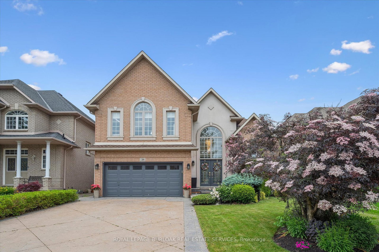 38-surrey-drive-hamilton-ontario-x12393778