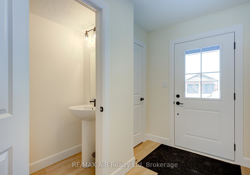 18-linda-drive-huron-east-ontario-x12394141