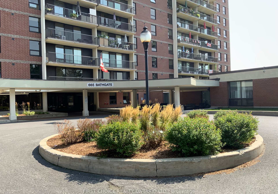 665-bathgate-drive-ottawa-ontario-x12394143
