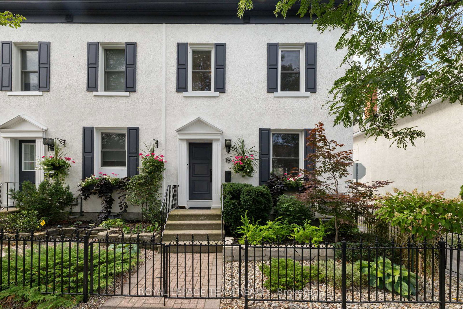 19-crichton-street-ottawa-ontario-x12394282