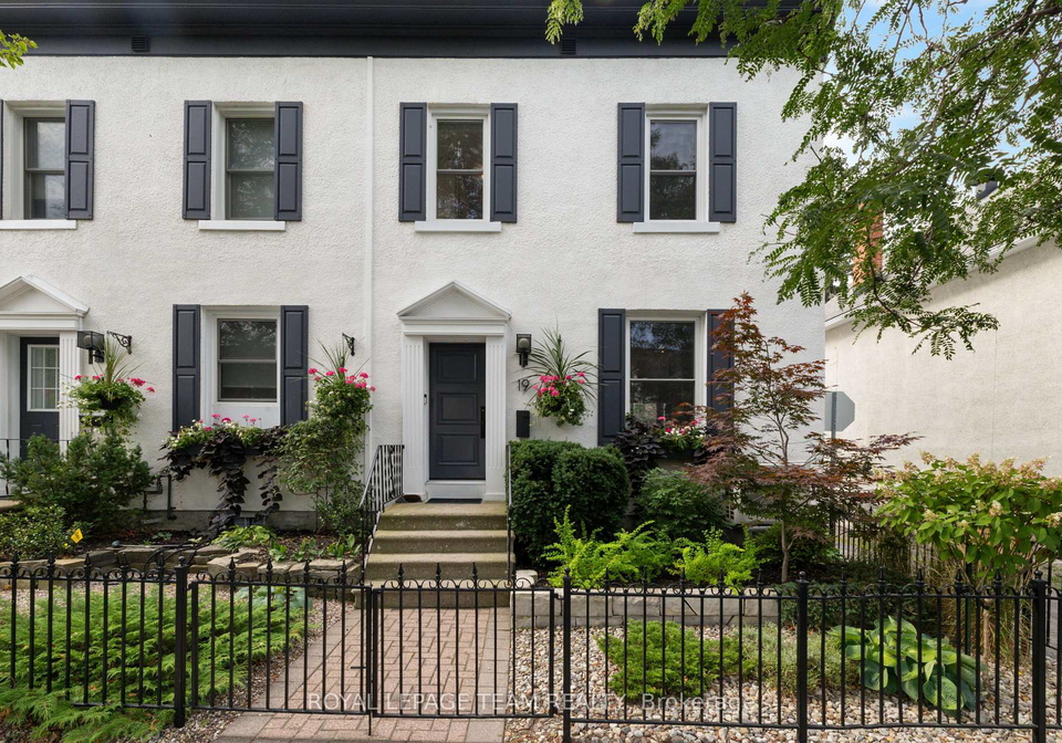 19-crichton-street-ottawa-ontario-x12394282