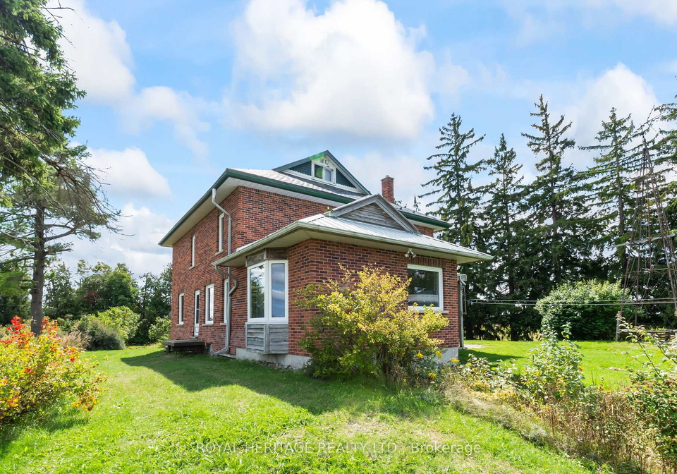 901-cresswell-road-kawartha-lakes-ontario-x12394430