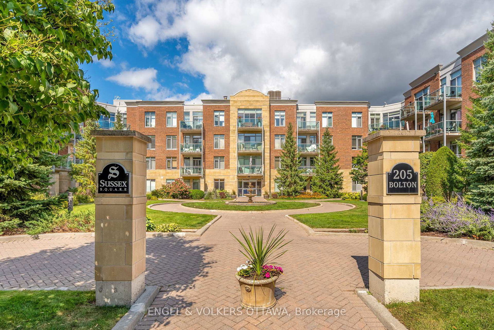 205-bolton-street-ottawa-ontario-x12394729