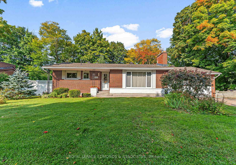 594-elizabeth-street-pembroke-ontario-x12394921