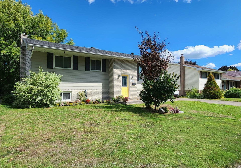 1251-peden-boulevard-brockville-ontario-x12395403