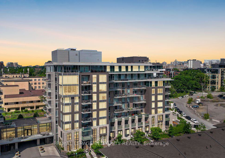 570-de-mazenod-avenue-ottawa-ontario-x12395439