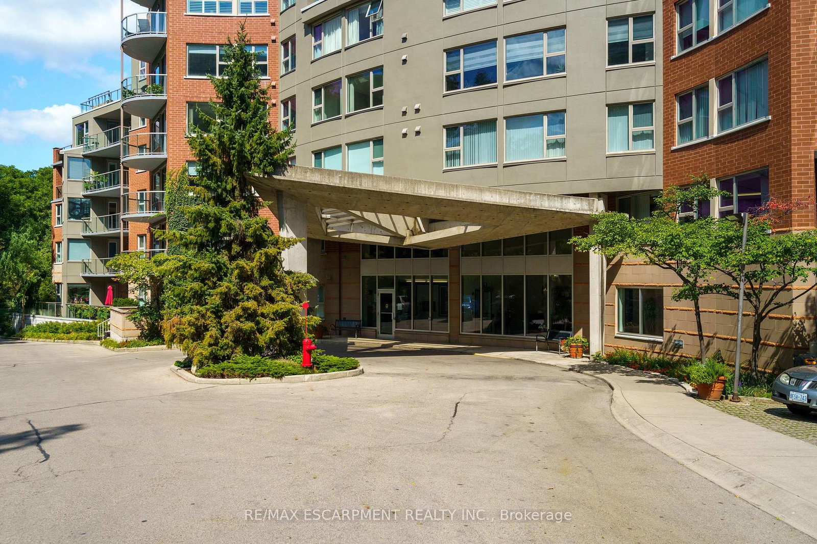 77-governors-road-hamilton-ontario-x12395507
