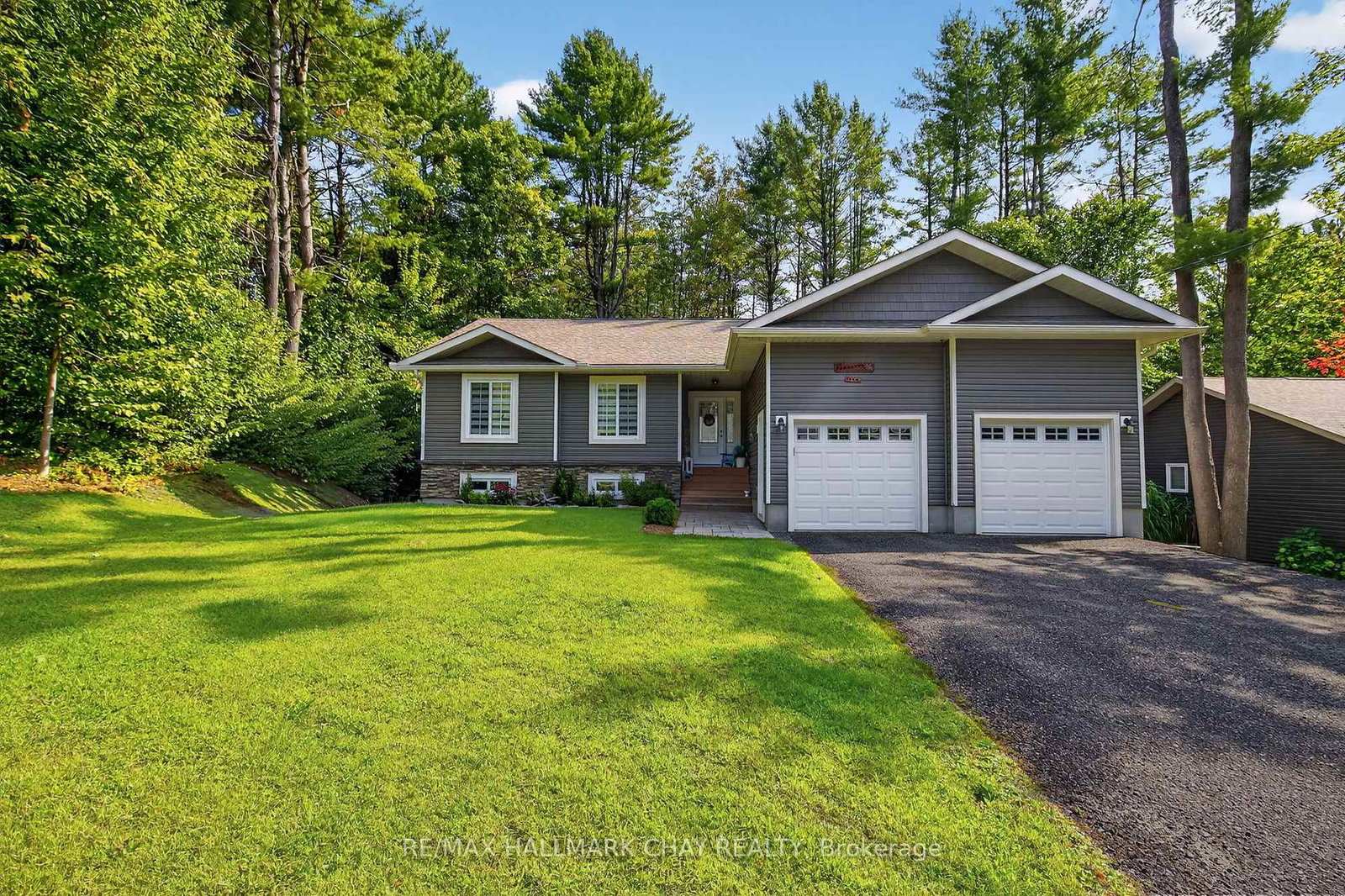 202-vel-dor-crescent-bracebridge-ontario-x12395621