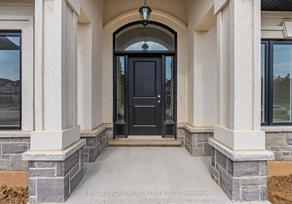 60-cesar-place-hamilton-ontario-x12395694
