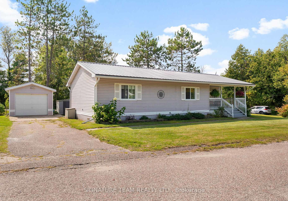 24-robert-colin-lane-whitewater-region-ontario-x12395767