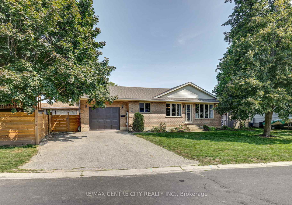 25-hawthorne-crescent-aylmer-ontario-x12396257