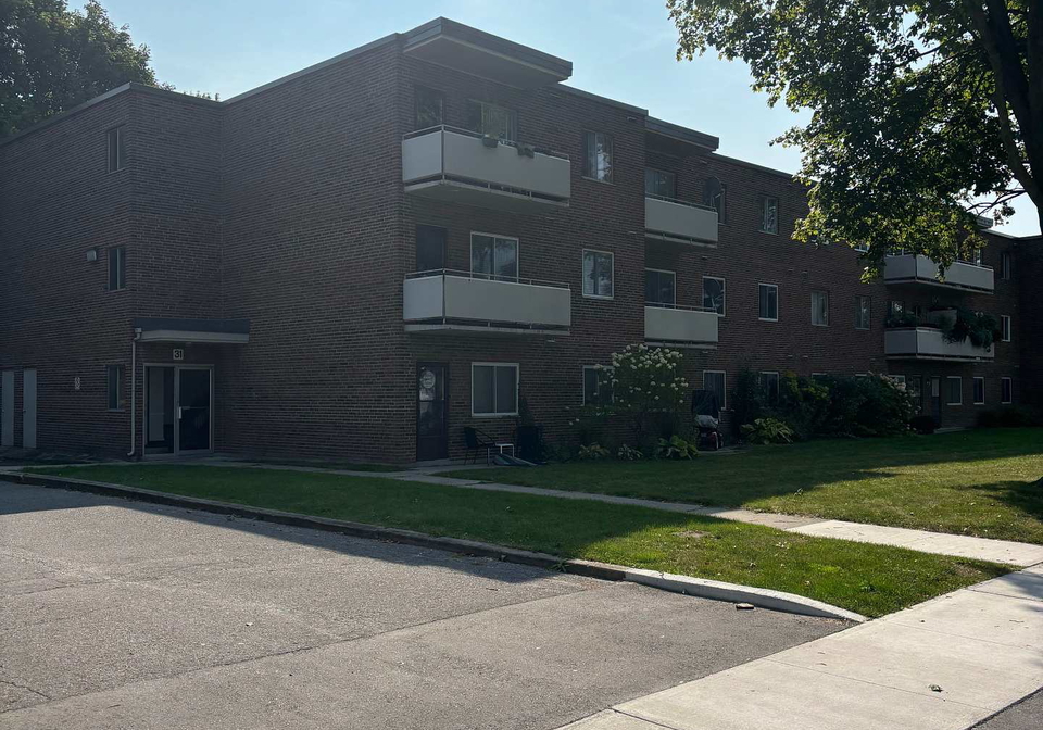 31-parkside-drive-st-thomas-ontario-x12396416