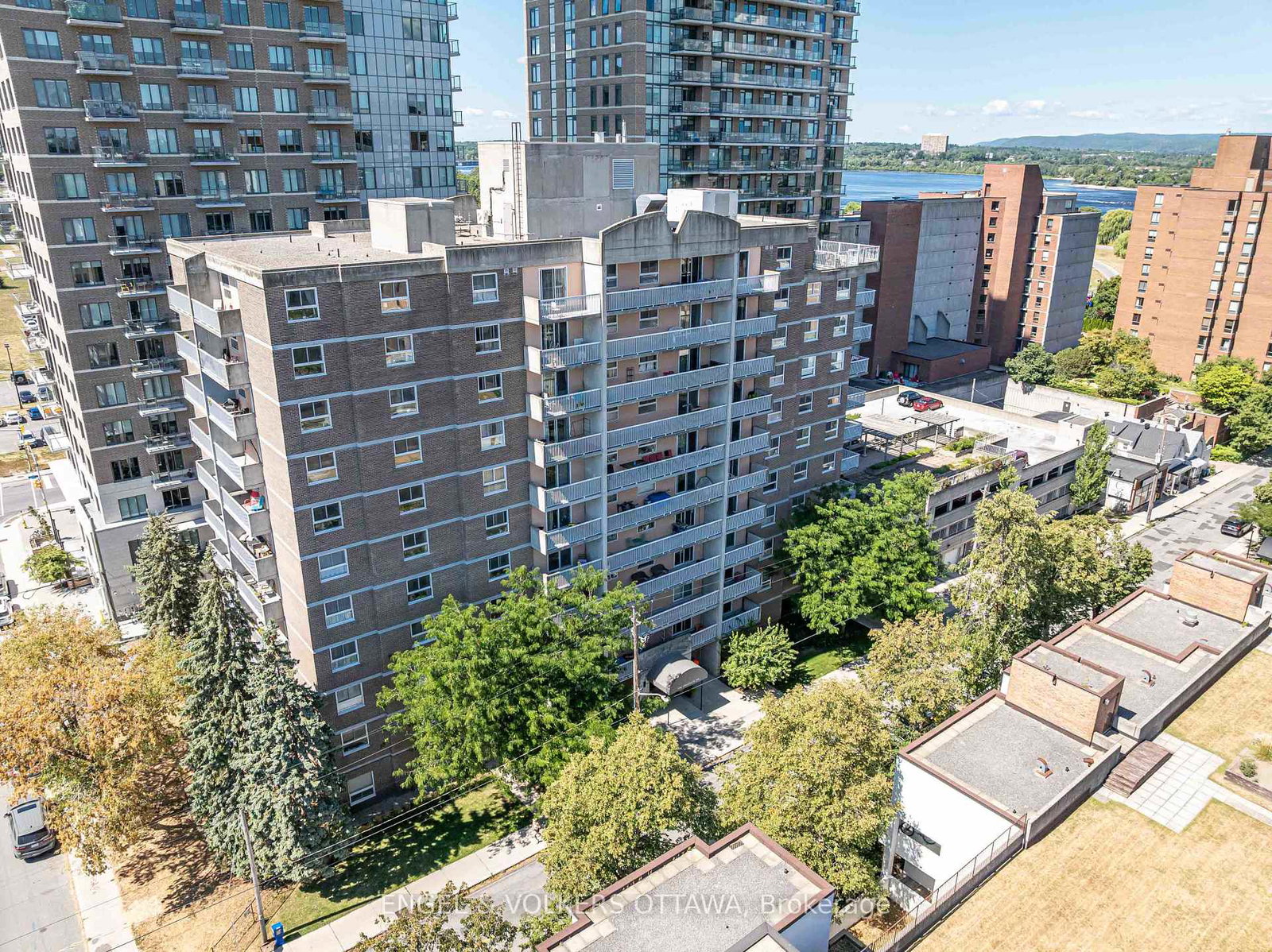 110-forward-avenue-ottawa-ontario-x12396648