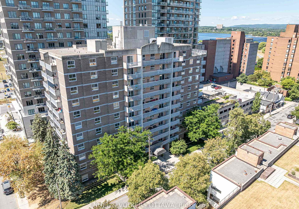 110-forward-avenue-ottawa-ontario-x12396648