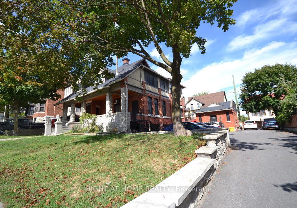 17-marlborough-avenue-ottawa-ontario-x12396985