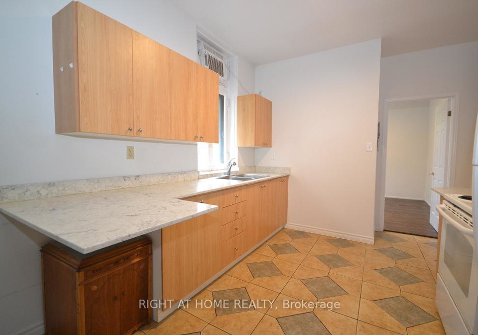 17-marlborough-avenue-ottawa-ontario-x12396985